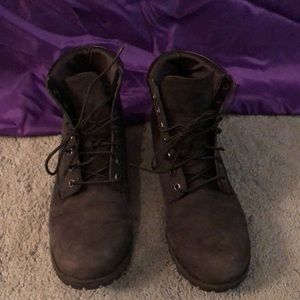 Black timberland boots